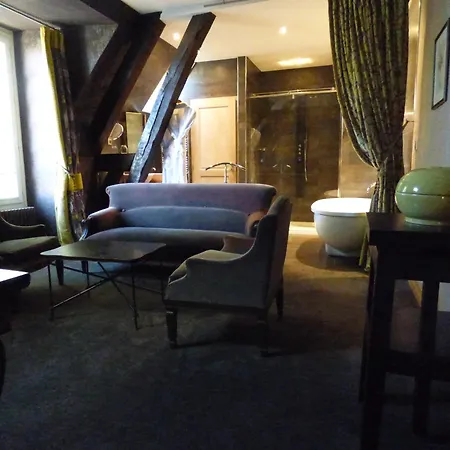 Chateau De فندق 5*