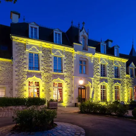 Chateau De Hotel 5*