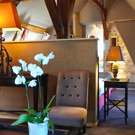 Chateau De Hotel 5*