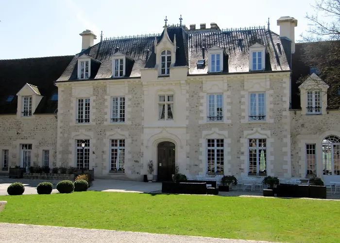 Chateau De Hotel 5*